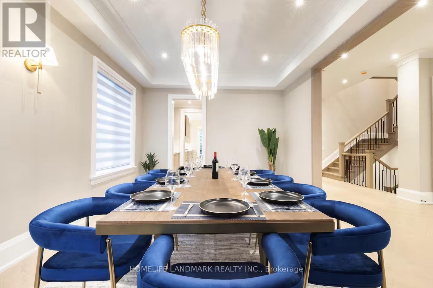 18 Burnhamthorpe Park Boulevard, Toronto, ON - Indoor