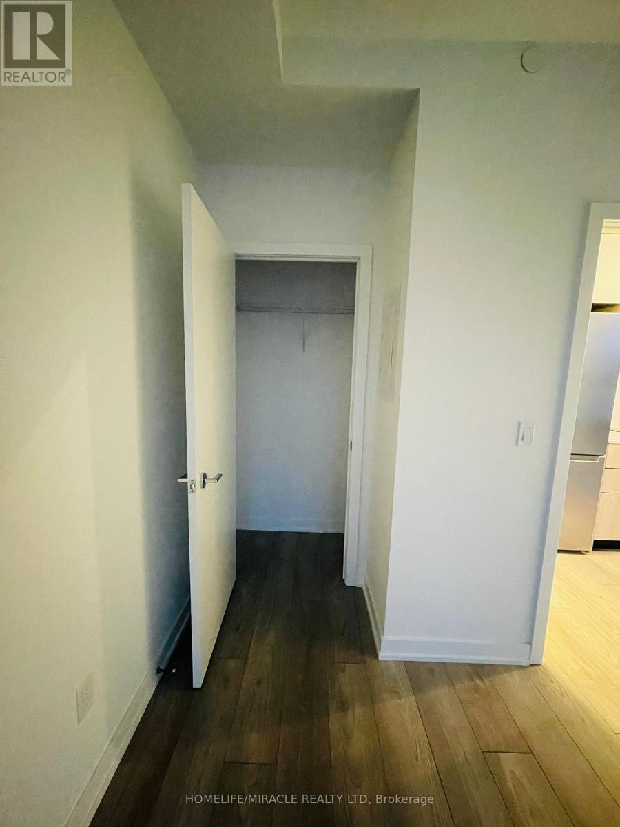 628 - 1007 The Queensway, Toronto, ON - Indoor Photo Showing Other Room