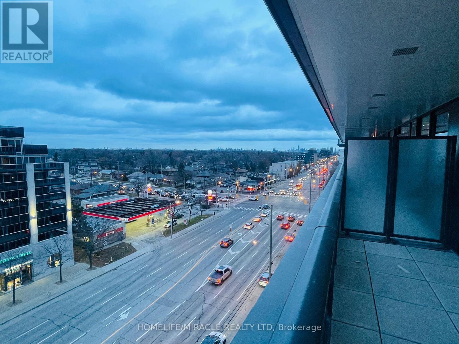 628 - 1007 The Queensway, Toronto, ON - Outdoor With View