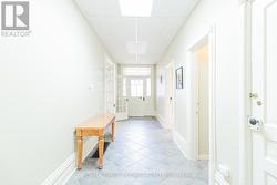 Com space: front entrance/ hall -