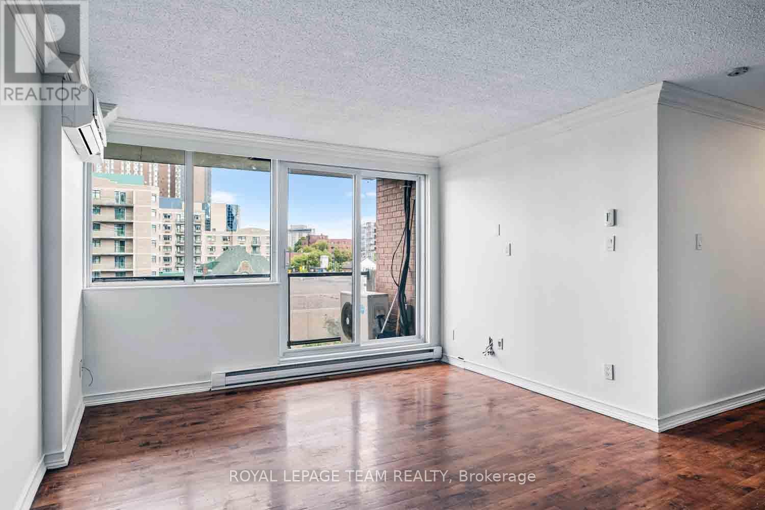 504 - 154 Nelson Street, Ottawa, ON - Indoor Photo Showing Other Room