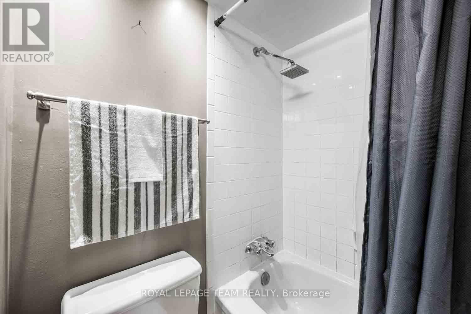 504 - 154 Nelson Street, Ottawa, ON - Indoor Photo Showing Bathroom