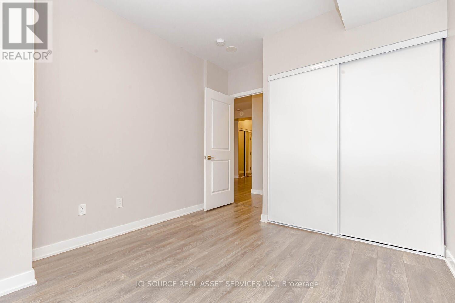 1001 - 4655 Glen Erin Drive, Mississauga, ON - Indoor Photo Showing Other Room