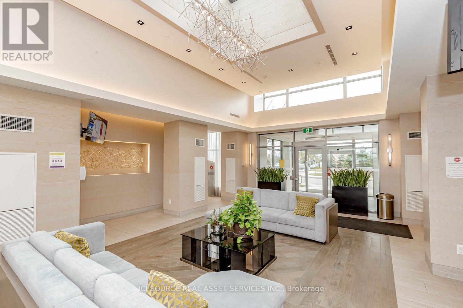 1001 - 4655 Glen Erin Drive, Mississauga, ON - Indoor