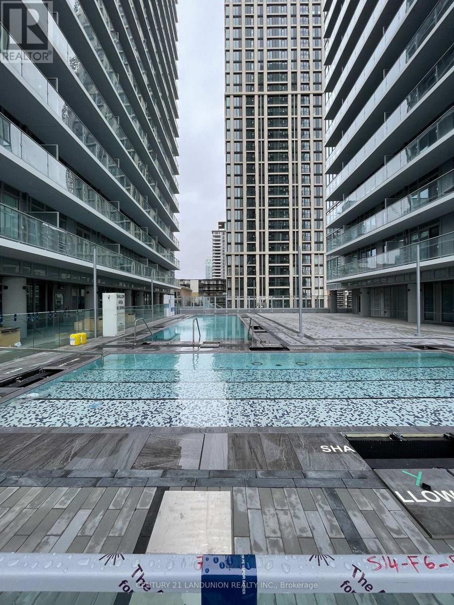 2201 - 195 Redpath Avenue, Toronto, ON - Outdoor