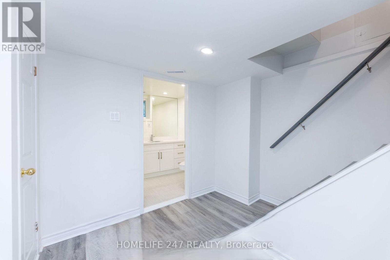 12 Kells Avenue, Toronto, ON - Indoor Photo Showing Other Room