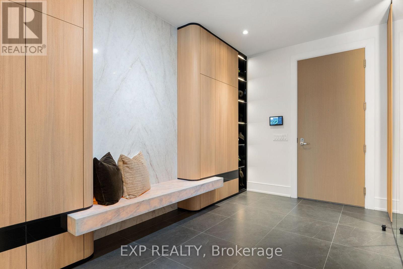 418 - 399 Royal Orchard Boulevard, Markham, ON - Indoor Photo Showing Other Room