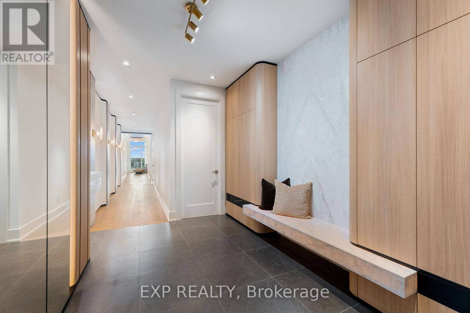 418 - 399 Royal Orchard Boulevard, Markham, ON - Indoor Photo Showing Other Room