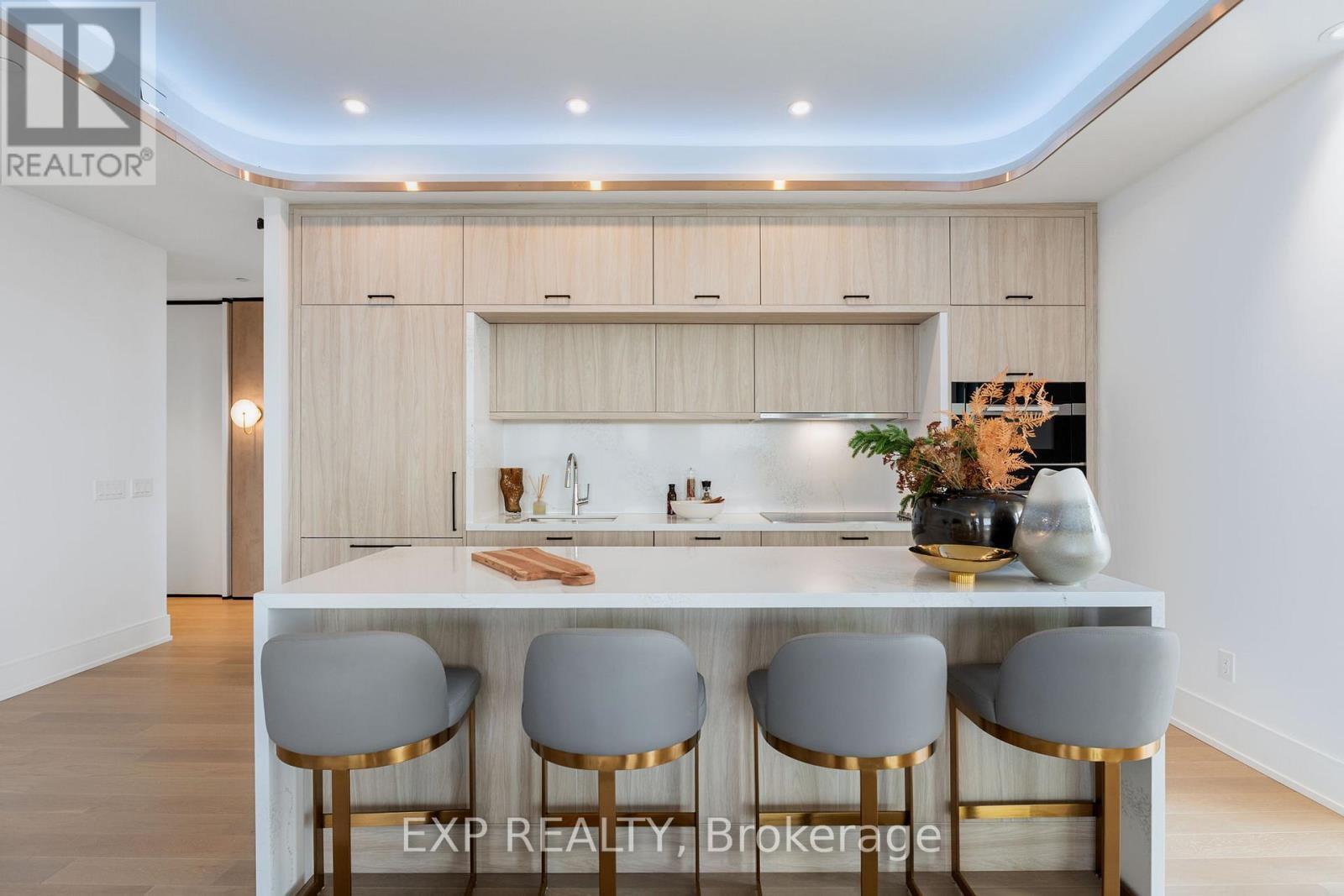 418 - 399 Royal Orchard Boulevard, Markham, ON - Indoor