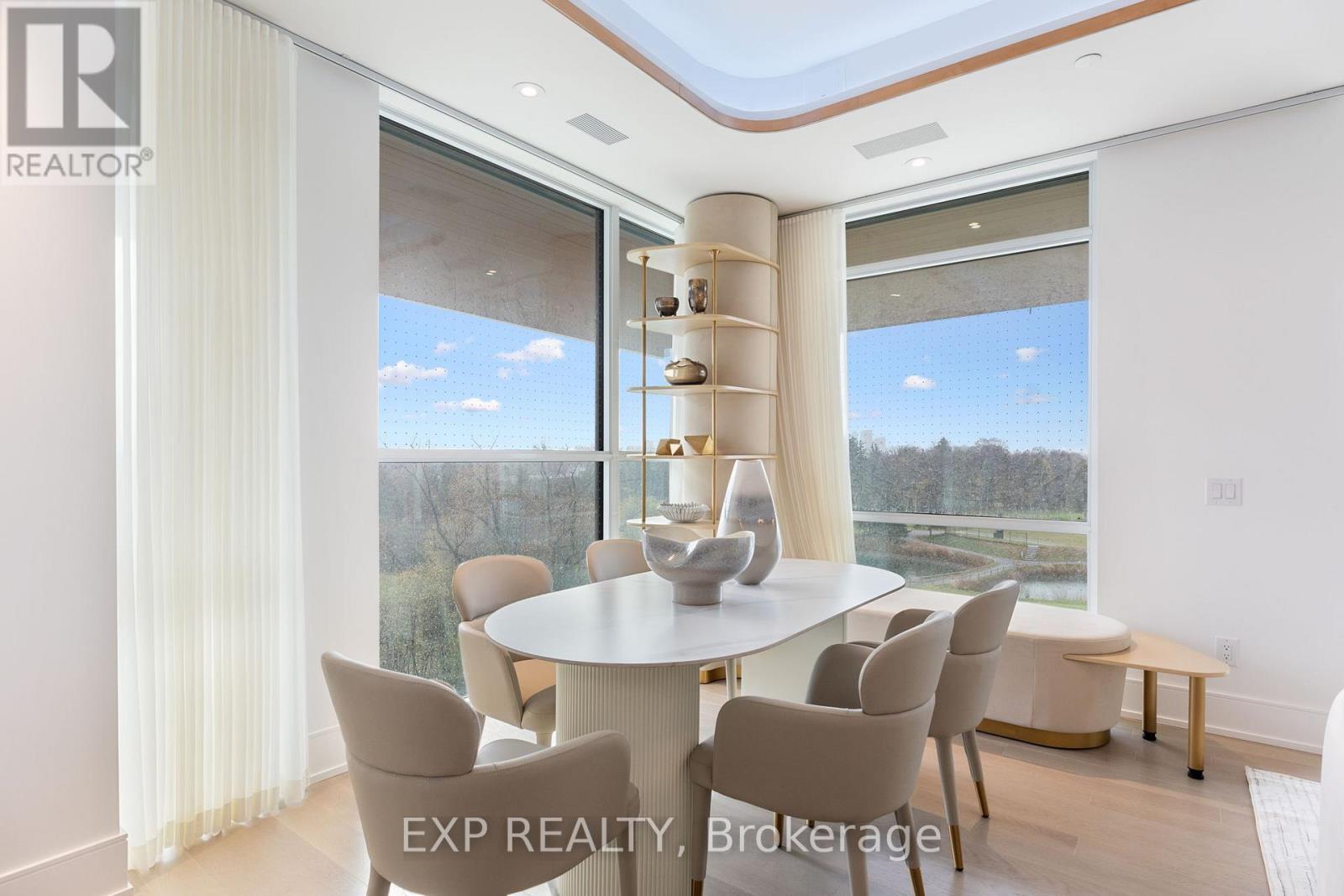 418 - 399 Royal Orchard Boulevard, Markham, ON - Indoor Photo Showing Dining Room