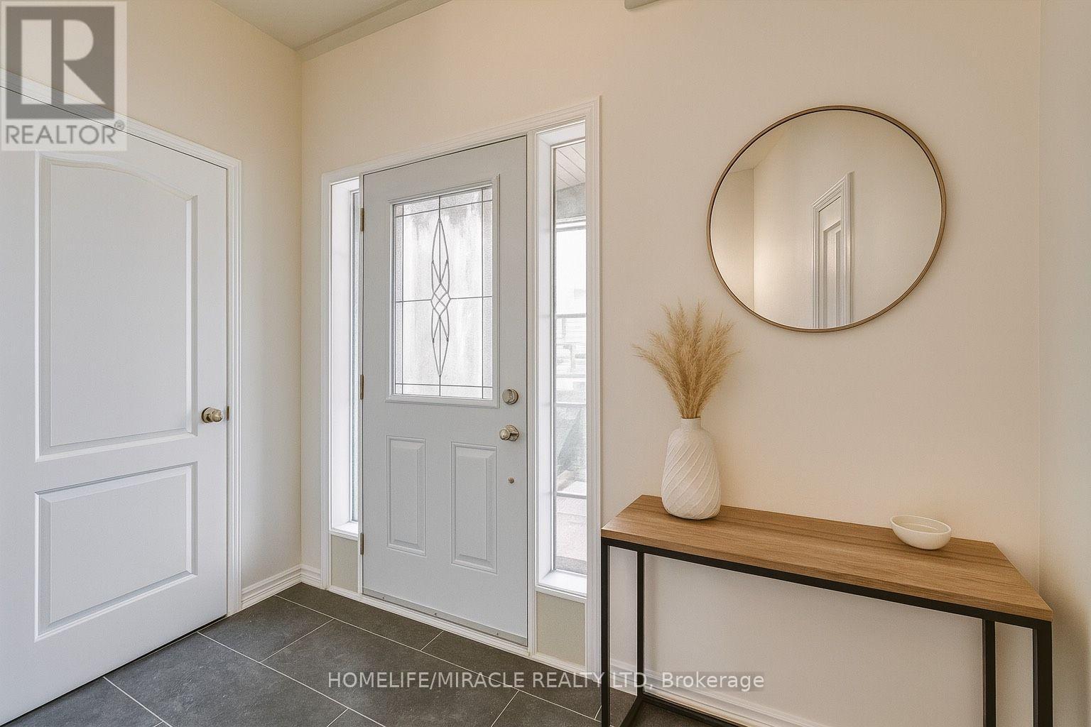 9 Trumpet Valley Boulevard, Brampton, ON - Indoor Photo Showing Other Room