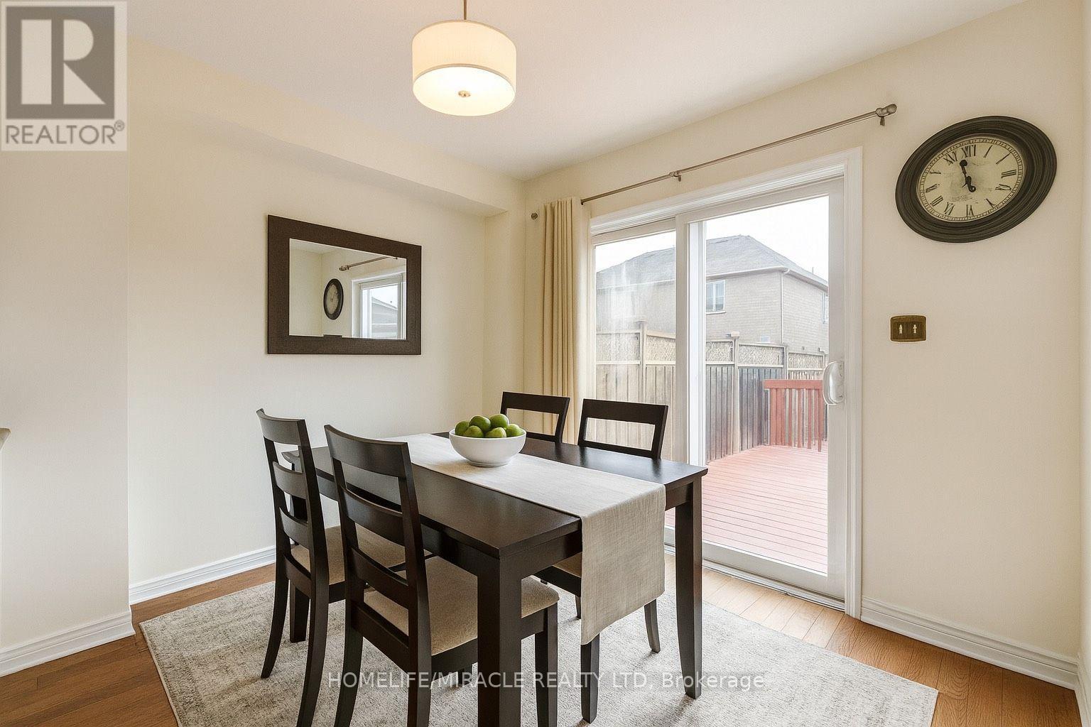 9 Trumpet Valley Boulevard, Brampton, ON - Indoor Photo Showing Dining Room