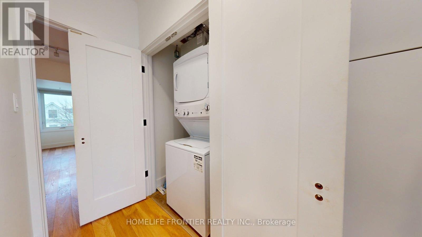 5 - 197 Hallam Street, Toronto, ON - Indoor Photo Showing Laundry Room