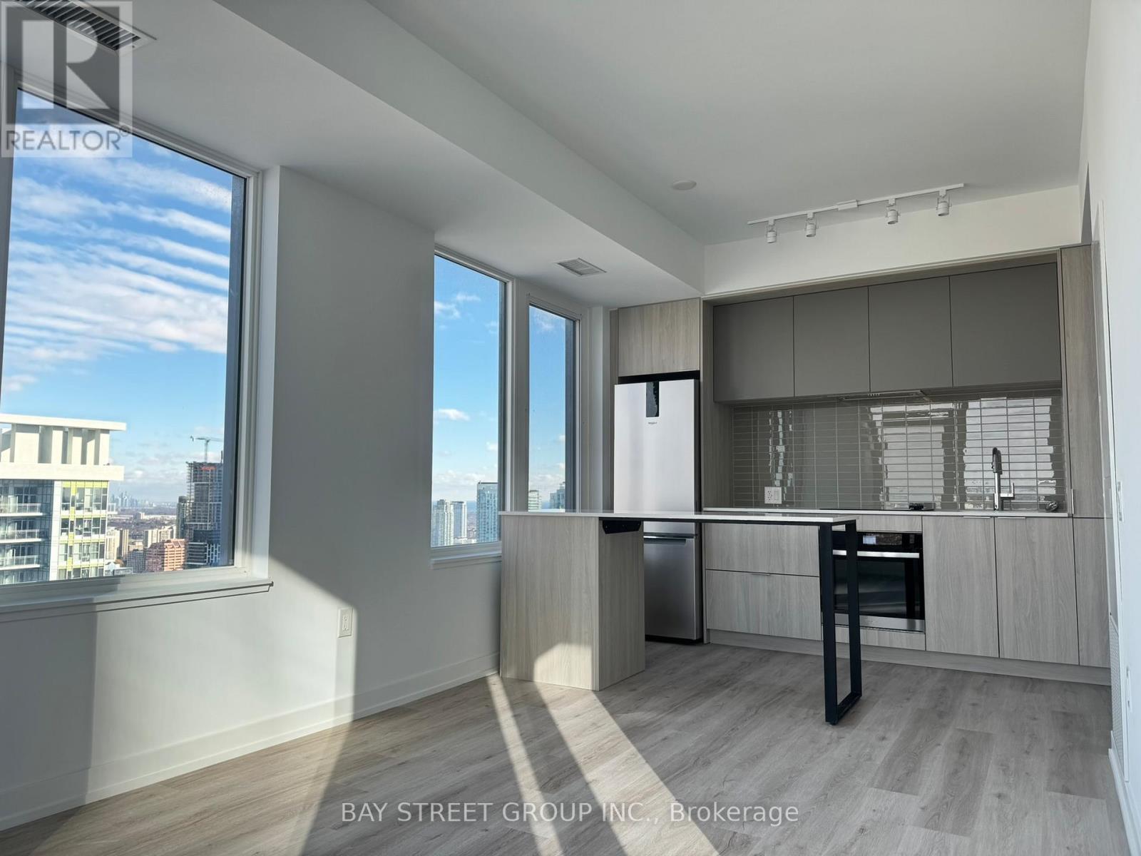 3103 - 395 Square One Drive, Mississauga, ON - Indoor Photo Showing Kitchen