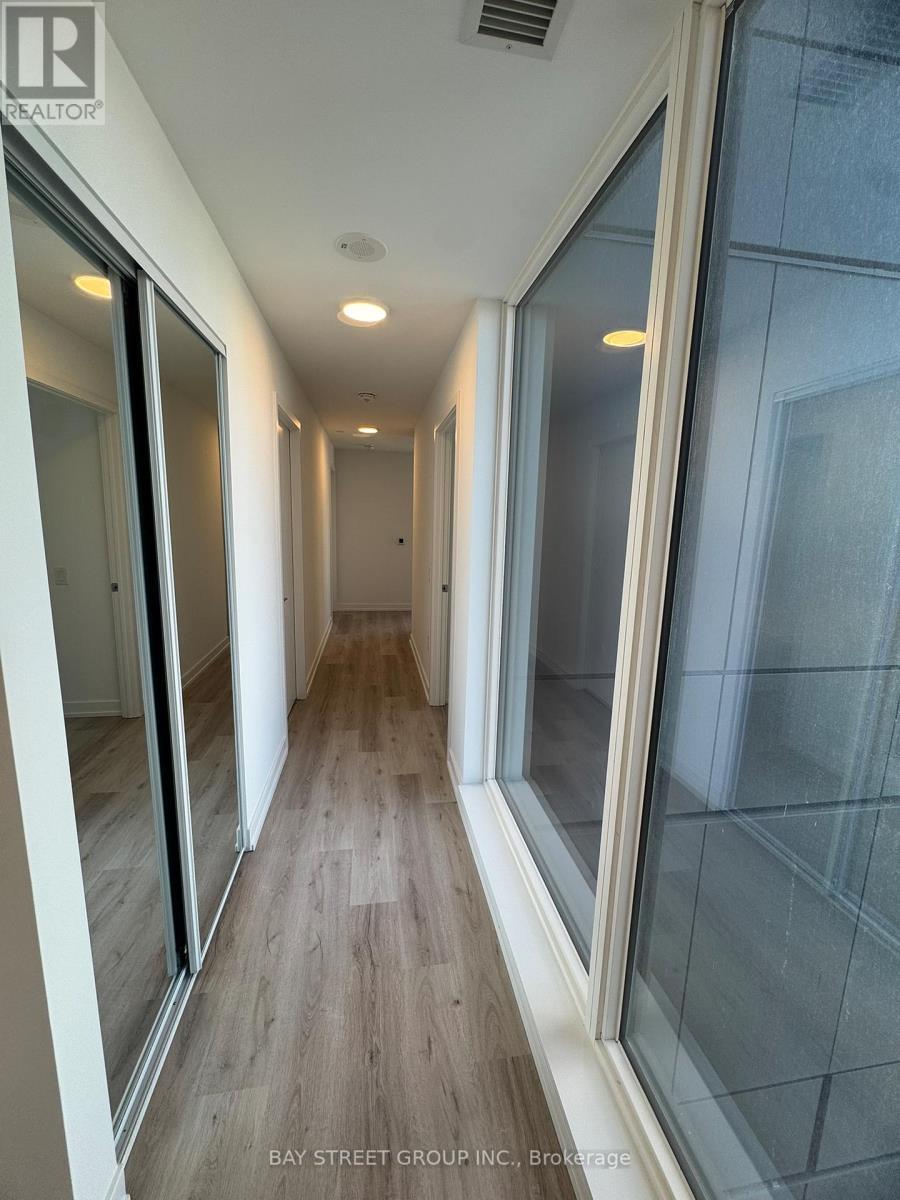 3103 - 395 Square One Drive, Mississauga, ON - With Balcony With Exterior