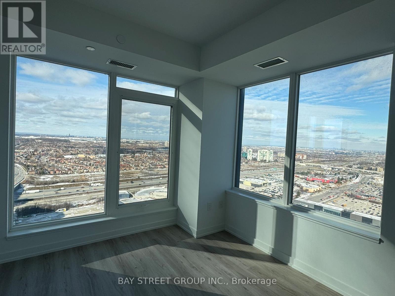 3103 - 395 Square One Drive, Mississauga, ON - Indoor Photo Showing Other Room