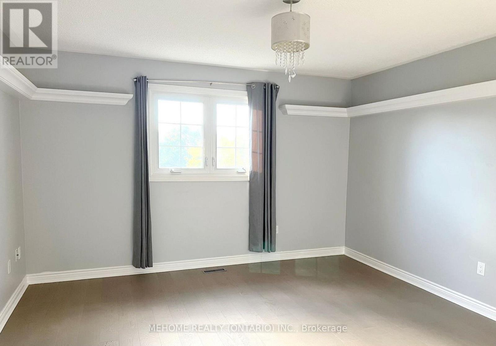 2037 Schoolmaster Circle, Oakville, ON - Indoor Photo Showing Other Room