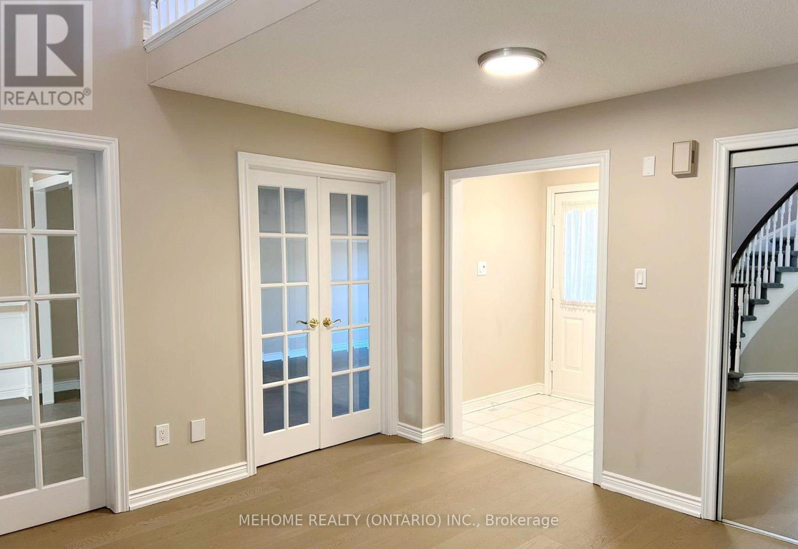 2037 Schoolmaster Circle, Oakville, ON - Photo Showing Other Room