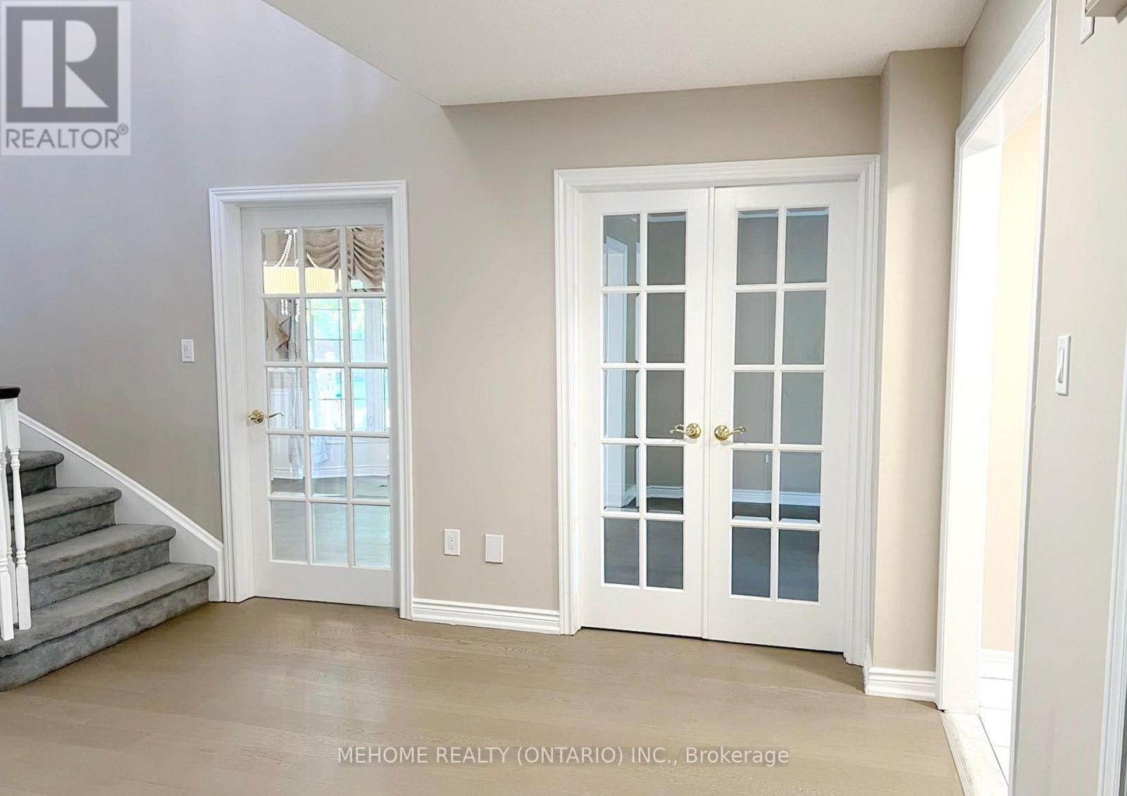 2037 Schoolmaster Circle, Oakville, ON - Indoor Photo Showing Other Room