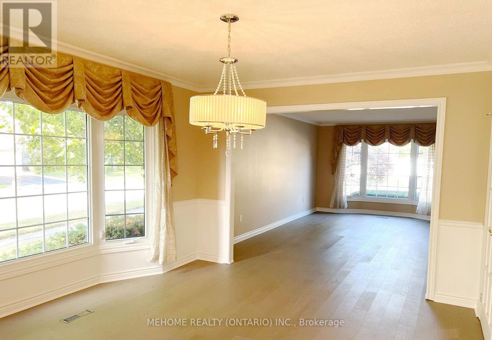 2037 Schoolmaster Circle, Oakville, ON - Indoor Photo Showing Other Room