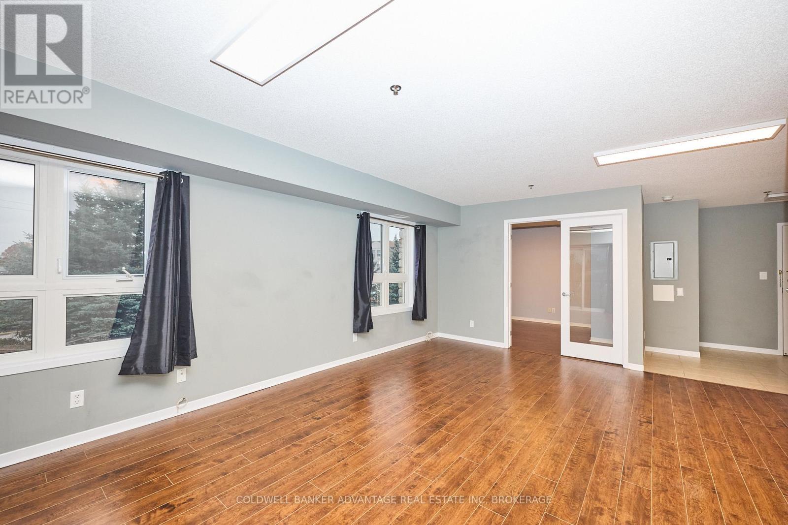 1204 - 330 Prince Charles Drive S, Welland (Broadway), ON - Indoor Photo Showing Other Room