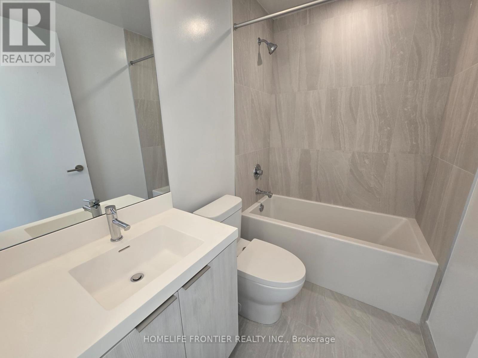 719 - 5858 Yonge Street, Toronto, ON - Indoor Photo Showing Bathroom