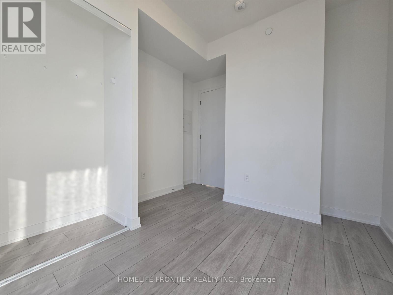 719 - 5858 Yonge Street, Toronto, ON - Indoor Photo Showing Other Room