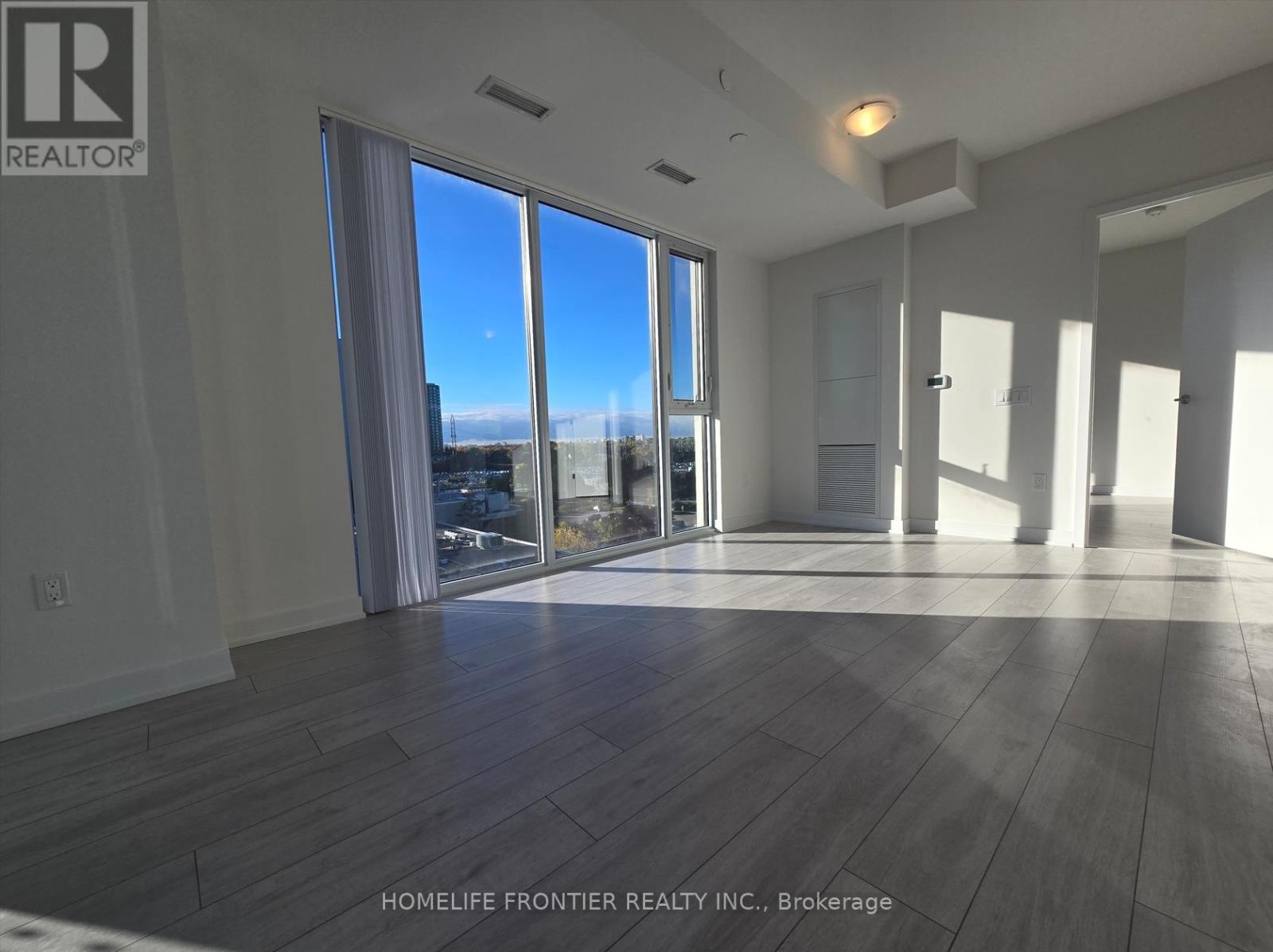 719 - 5858 Yonge Street, Toronto, ON - Indoor Photo Showing Other Room