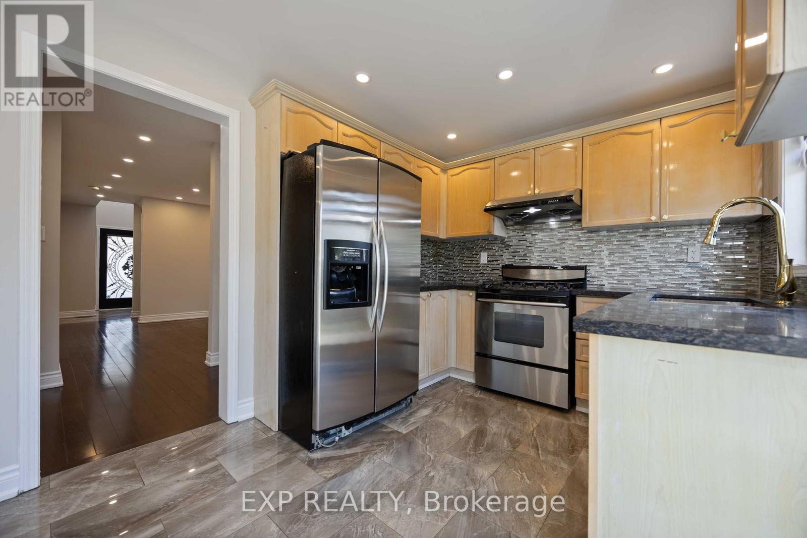 26 Salamander Street, Toronto, ON - Indoor Photo Showing Kitchen