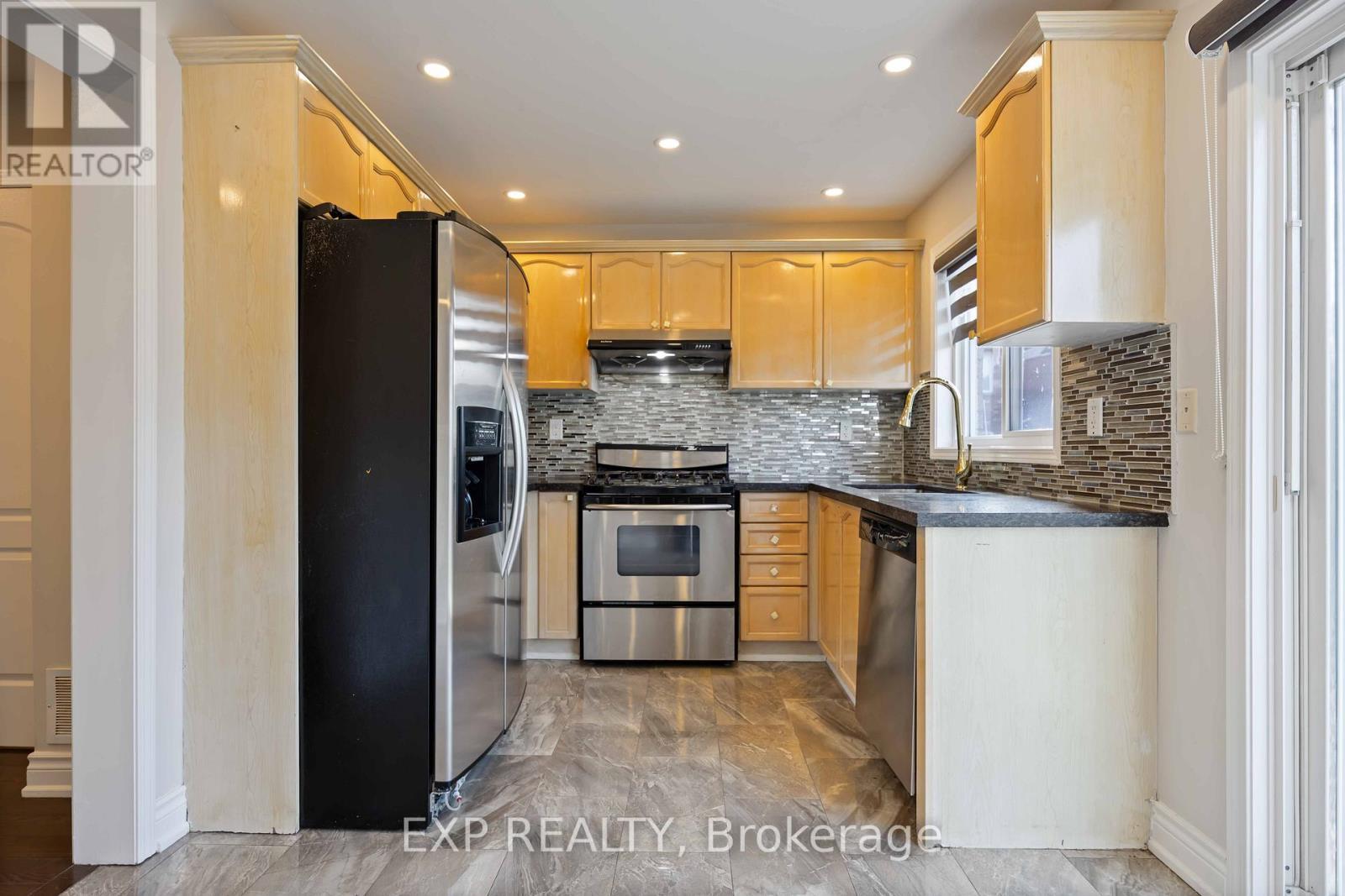 26 Salamander Street, Toronto, ON - Indoor Photo Showing Kitchen
