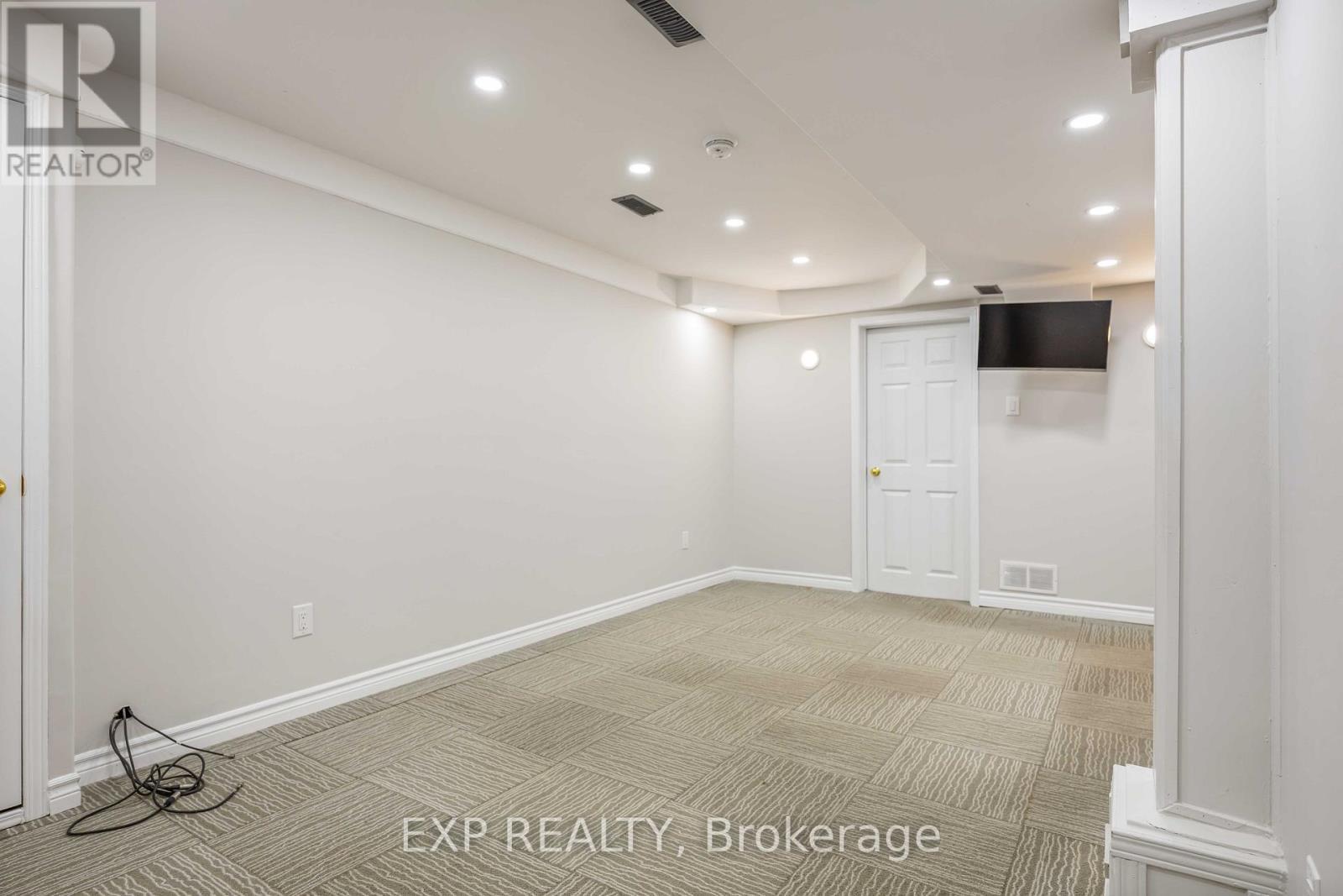 26 Salamander Street, Toronto, ON - Indoor Photo Showing Other Room