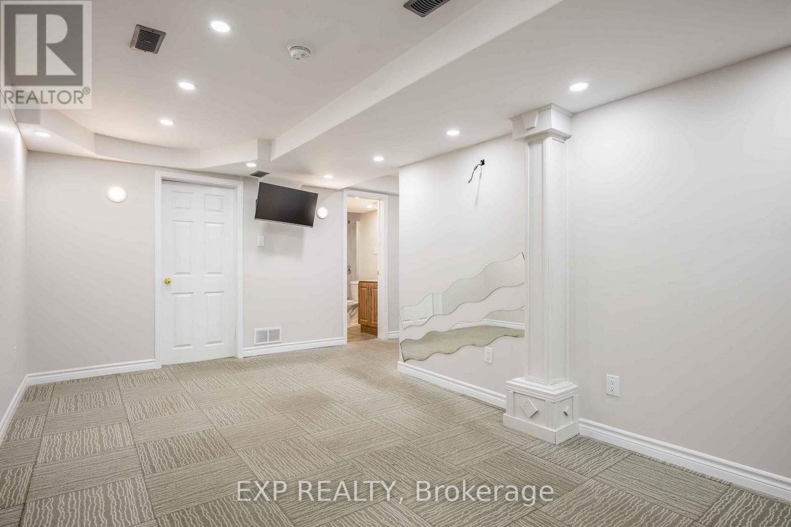 26 Salamander Street, Toronto, ON - Indoor Photo Showing Other Room