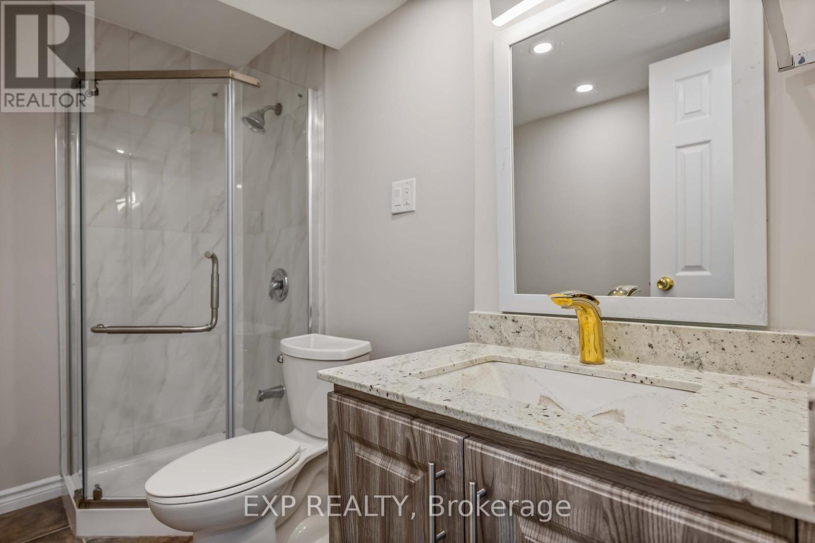 26 Salamander Street, Toronto, ON - Indoor Photo Showing Bathroom