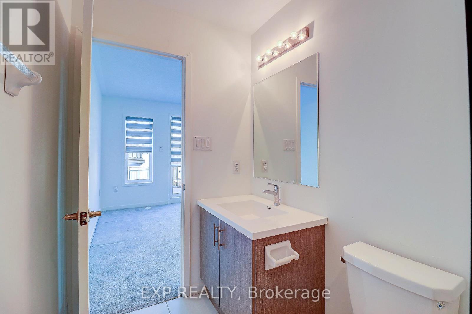 756 Heathrow Path, Oshawa, ON - Indoor Photo Showing Bathroom