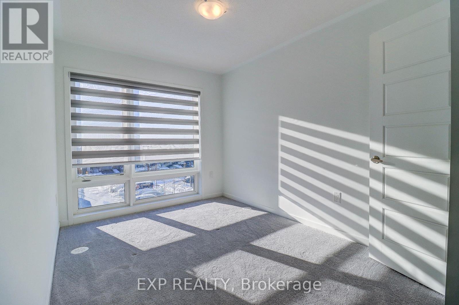 756 Heathrow Path, Oshawa, ON - Indoor Photo Showing Other Room