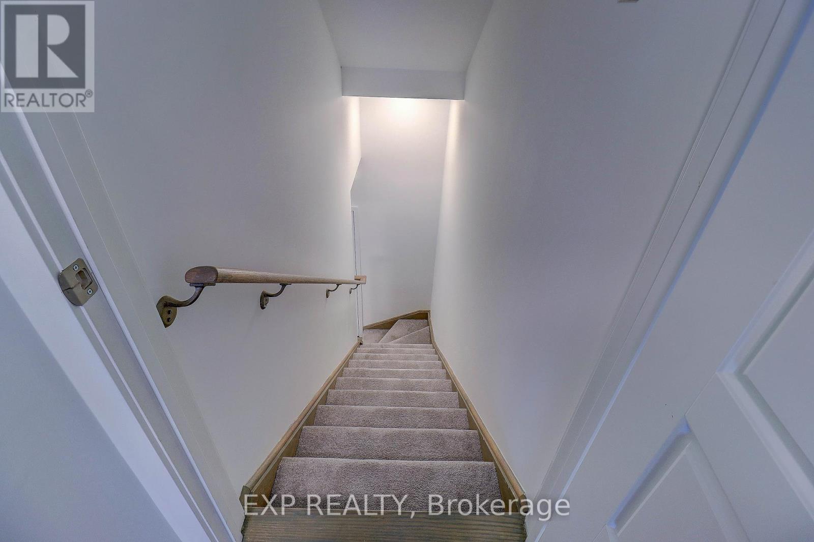 756 Heathrow Path, Oshawa, ON - Indoor Photo Showing Other Room