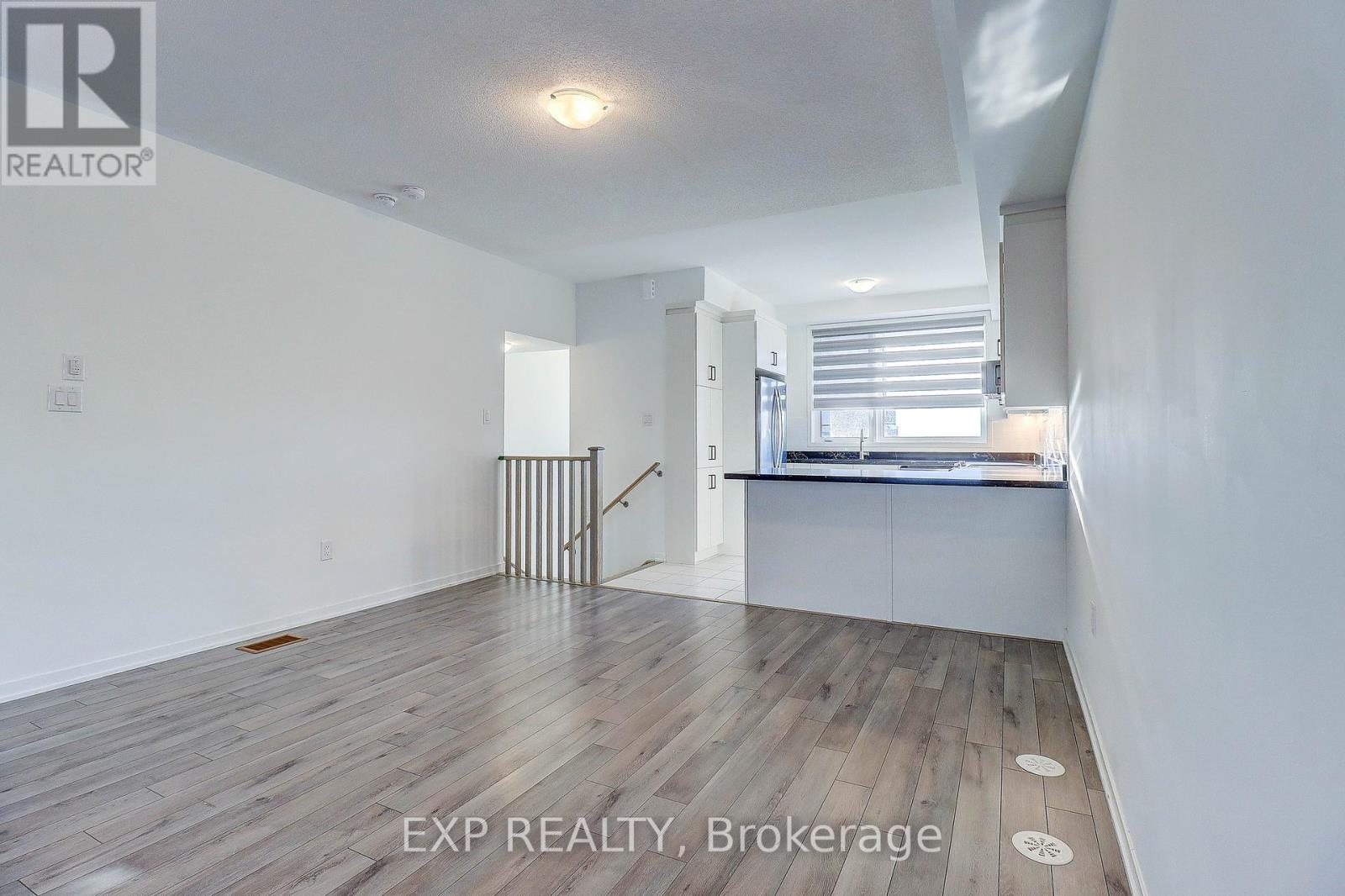 756 Heathrow Path, Oshawa, ON - Indoor