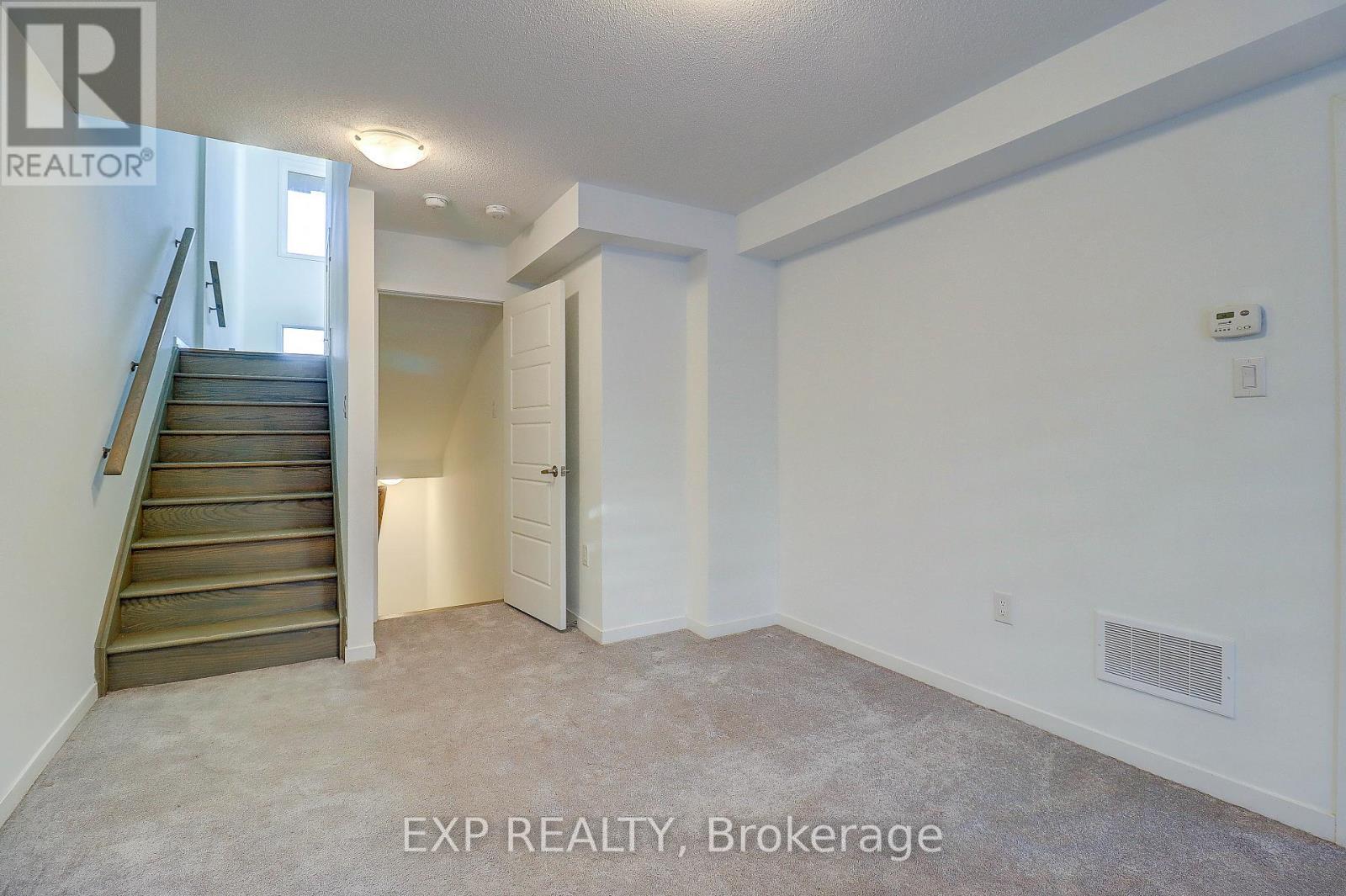 756 Heathrow Path, Oshawa, ON - Indoor Photo Showing Other Room