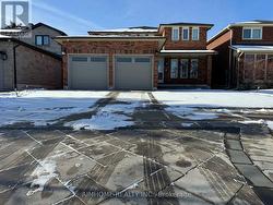 71 HYDE PARK DRIVE Richmond Hill, ON L4B 1X2