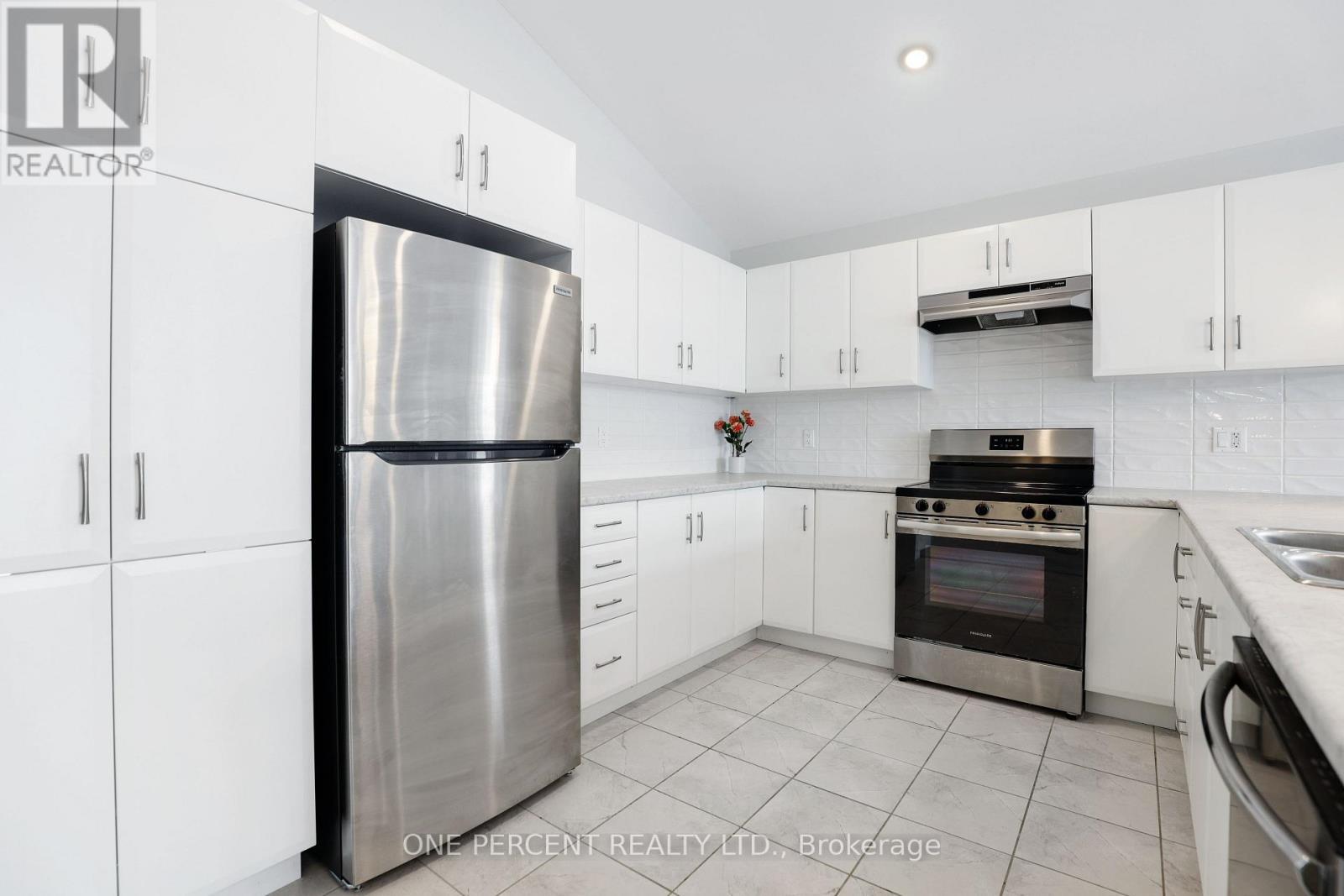 4 Yade Road, Arnprior, ON - Indoor Photo Showing Kitchen With Double Sink