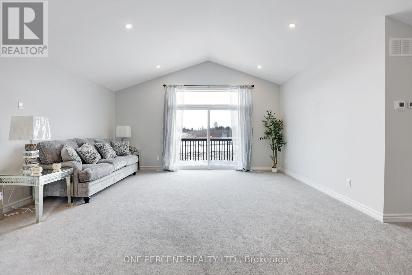 4 Yade Road, Arnprior, ON - Indoor Photo Showing Other Room