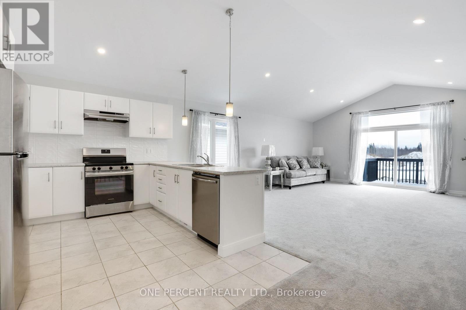 4 Yade Road, Arnprior, ON - Indoor Photo Showing Kitchen With Stainless Steel Kitchen
