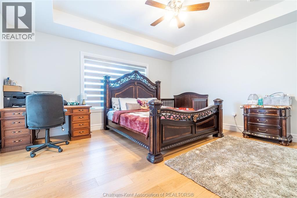 44 Peachtree Lane, Chatham, ON - Indoor Photo Showing Bedroom
