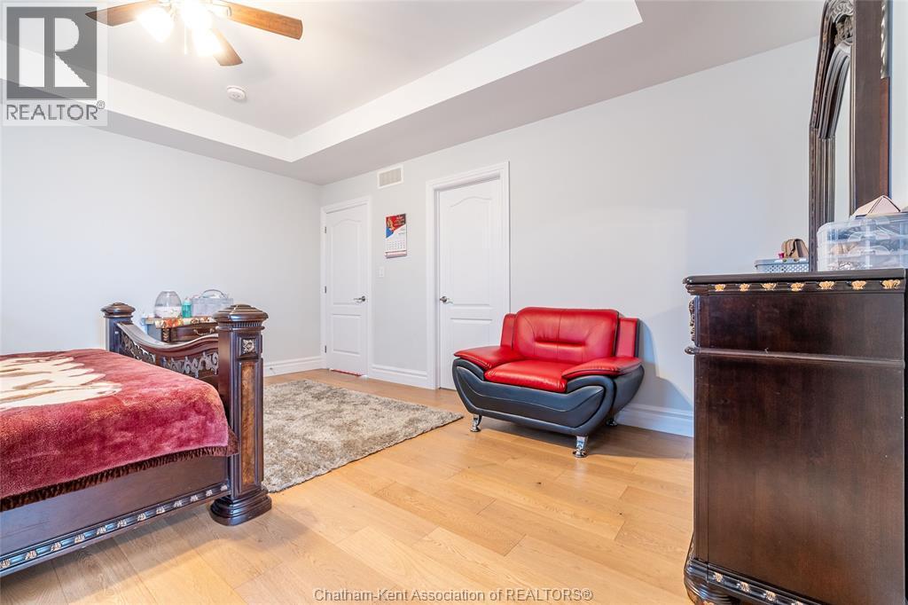 44 Peachtree Lane, Chatham, ON - Indoor Photo Showing Bedroom