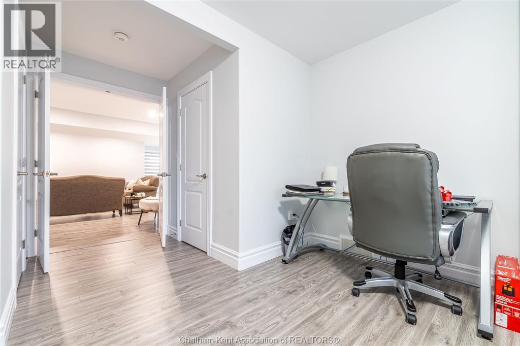 44 Peachtree Lane, Chatham, ON - Indoor Photo Showing Office