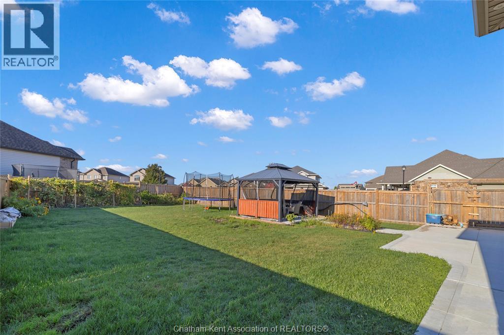 44 Peachtree Lane, Chatham, ON - Outdoor With Backyard