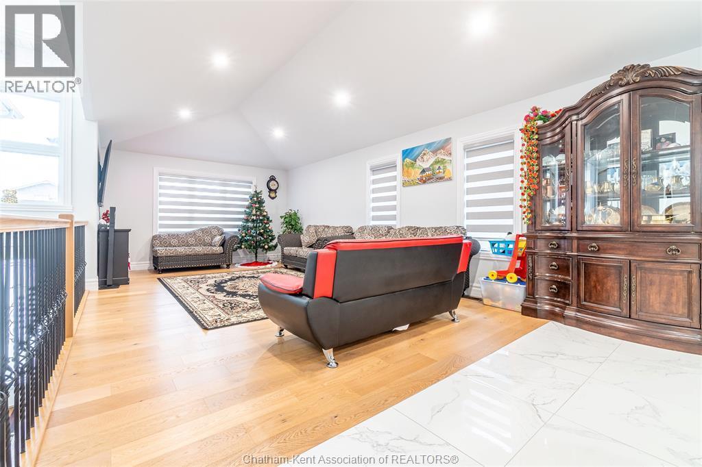 44 Peachtree Lane, Chatham, ON - Indoor