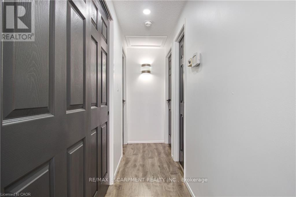 Upper - 24 Tara Crescent, Thorold, ON - Indoor Photo Showing Other Room