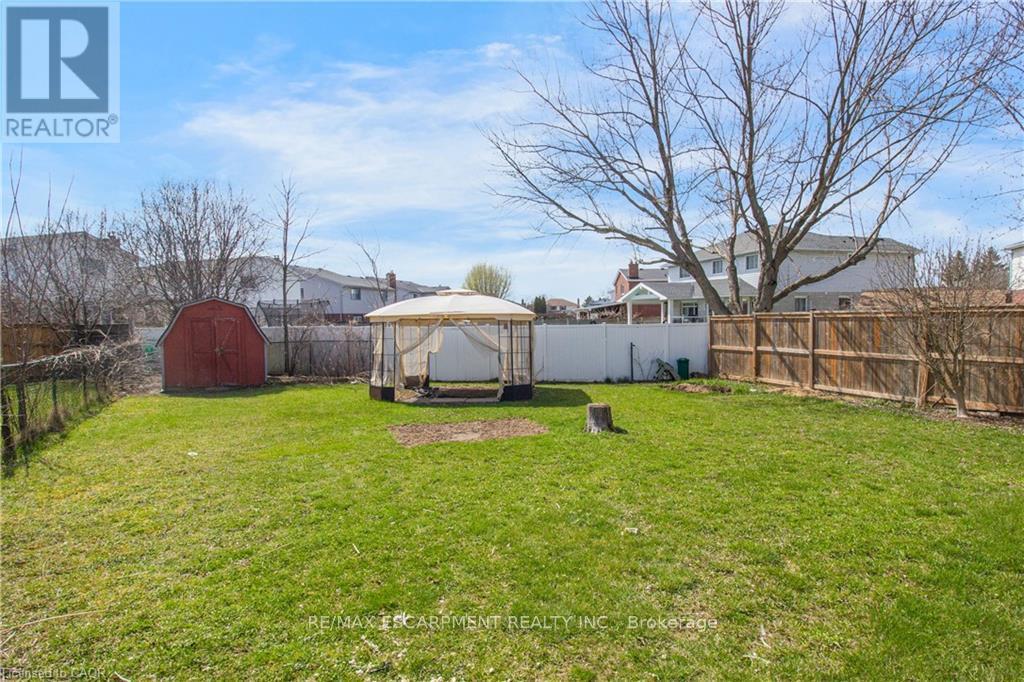 Upper - 24 Tara Crescent, Thorold, ON - Outdoor With Backyard