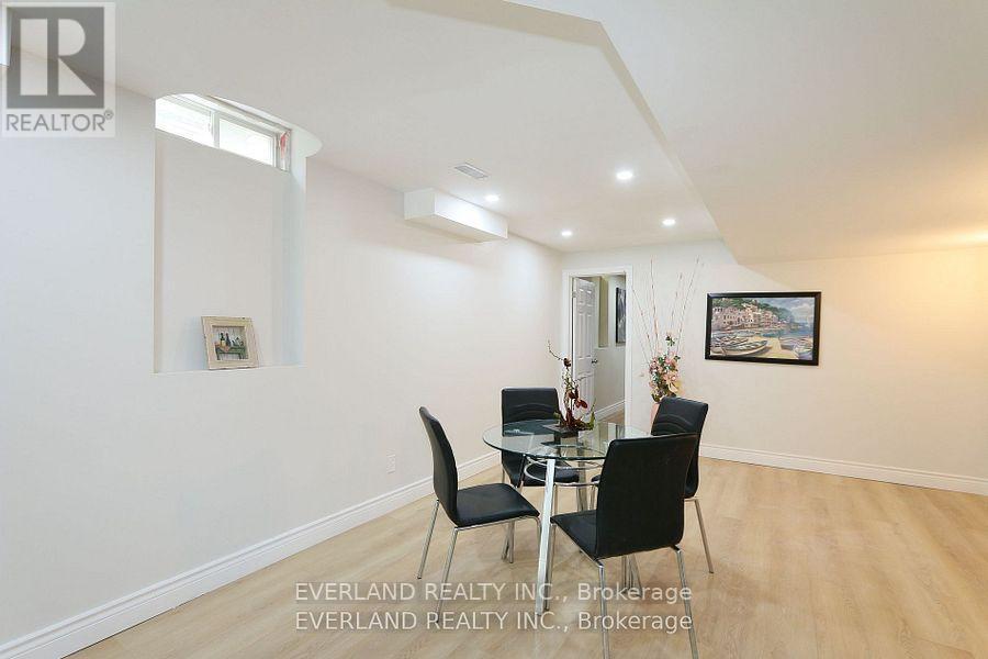 Basement - 38 Kimberly Court, Richmond Hill, ON - Indoor Photo Showing Other Room